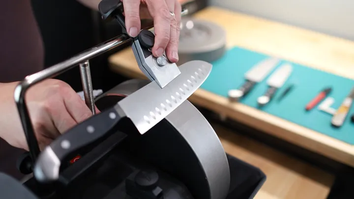 Knife setup on sharpening jig